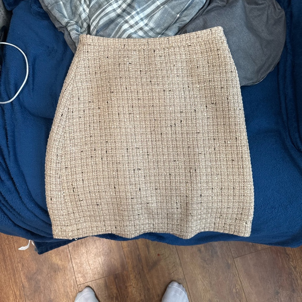 Vince Camuto Beige Tweed Pencil Skirt